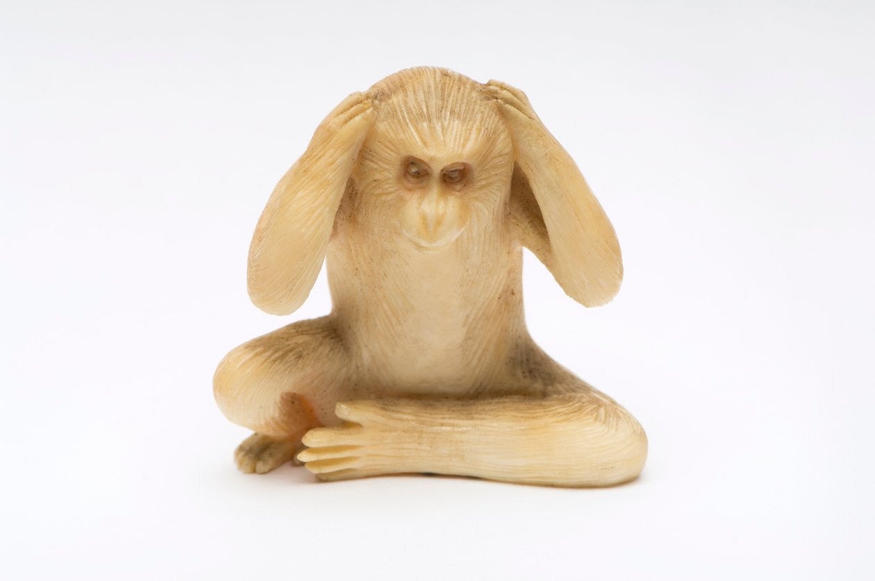 Hear No Evil, jedna ze tří moudrých opic od Japanese School