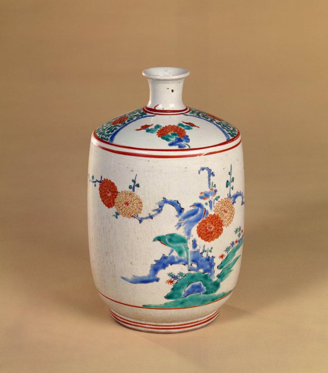 Láhev Kakiemon s květinovým dekorem, období Edo, cca 1660 (porcelán) od Japanese School