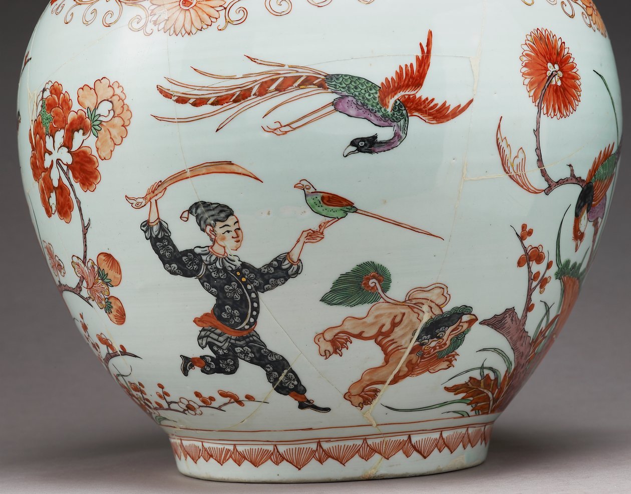 Velká lahvová váza, zdobená v Holandsku ve stylu Imari, Ko-Imari, konec 17. století (keramika se smaltovanou polevou) (detail 117741) od Japanese School