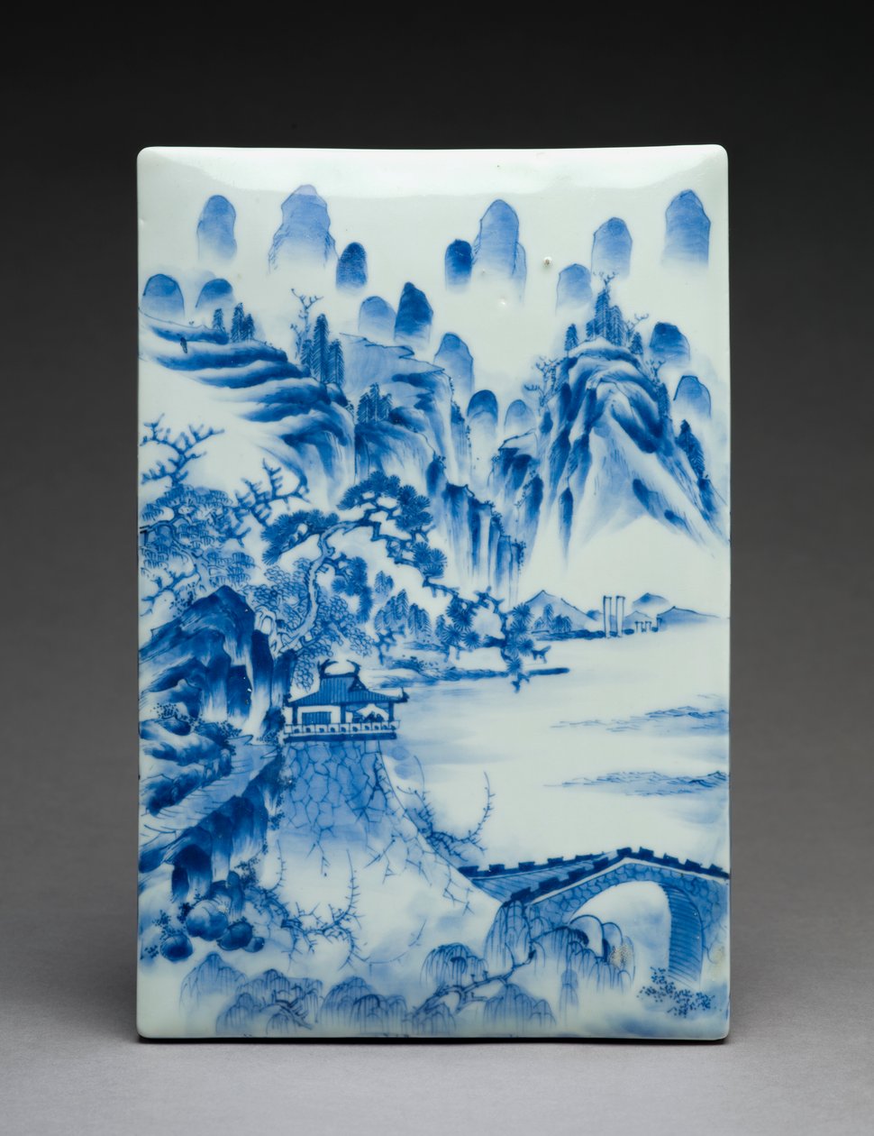 Krabička na psaní s krajinou, místo pece Seto (porcelán) od Japanese School