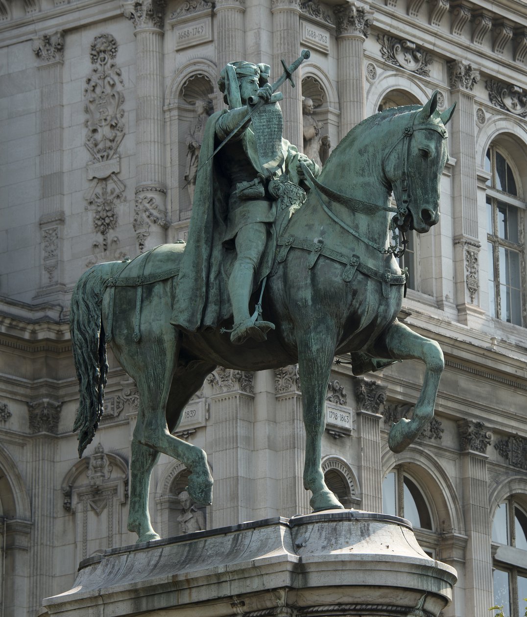 Jezdecká socha prevota pařížských obchodníků Etienna Marcela od Jean Antoine Marie Idrac