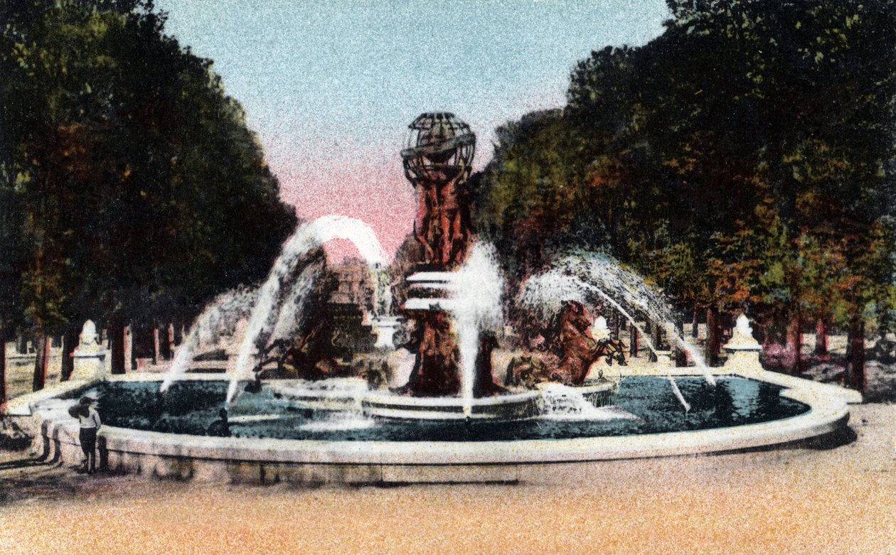 Paříž: pohled na fontánu čtyř částí světa (čtyři části světa), nebo fontánu observatoře nebo fontánu Carpeaux na náměstí Camille Jullian, Jardin du Luxembourg, postavenou v letech 1867 až 1874 architektem Gabrielem Davioudem ( 1824 od Jean Baptiste Carpeaux