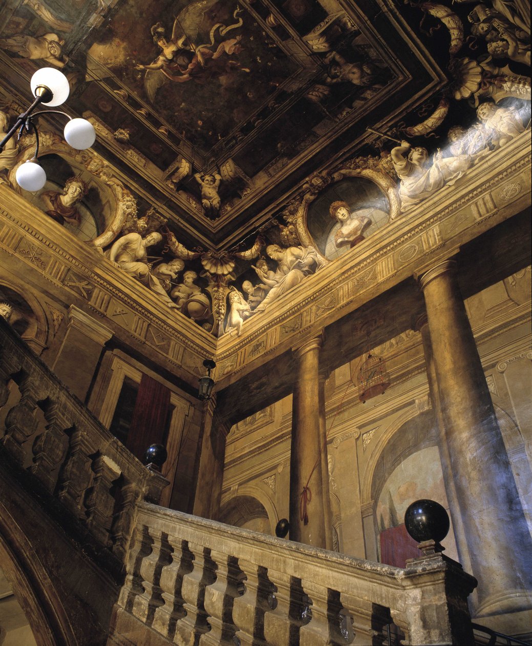 Barokní architektura: schodiště malované v trompe l