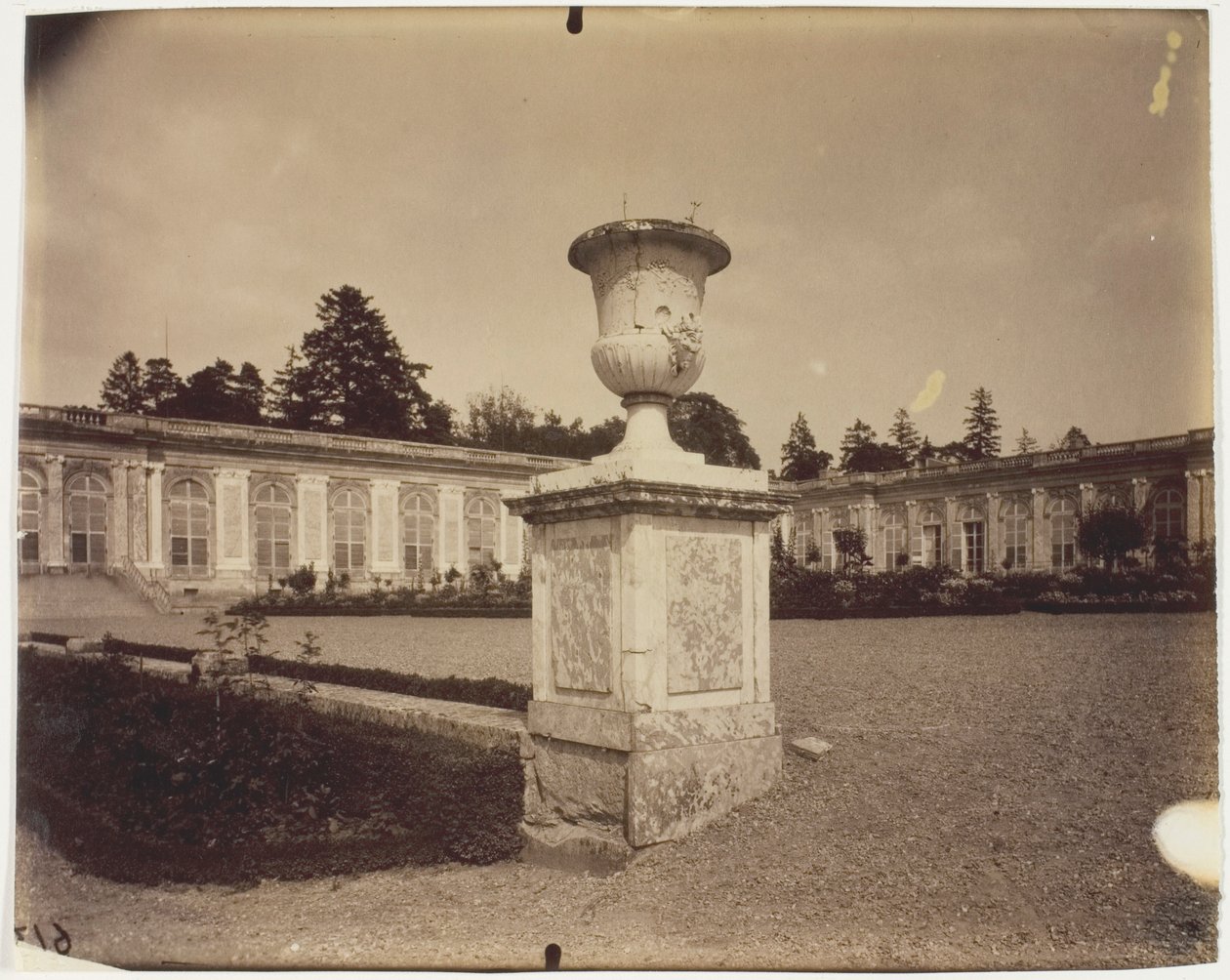 Versailles, Grand Trianon, (Le Parc) od Jean Eugène Auguste Atget