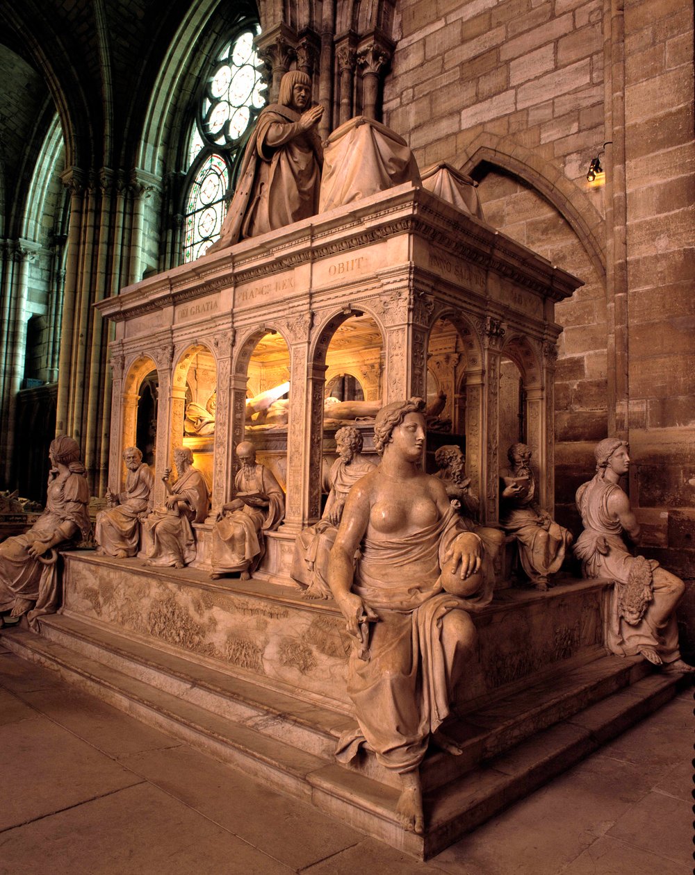 Orant a záliba Ludvíka XII. (1462-1515) a Anny de Bretagne (1477-1514) realizoval Jean Juste v roce 1531. Bazilika Saint Denis od Jean I Juste