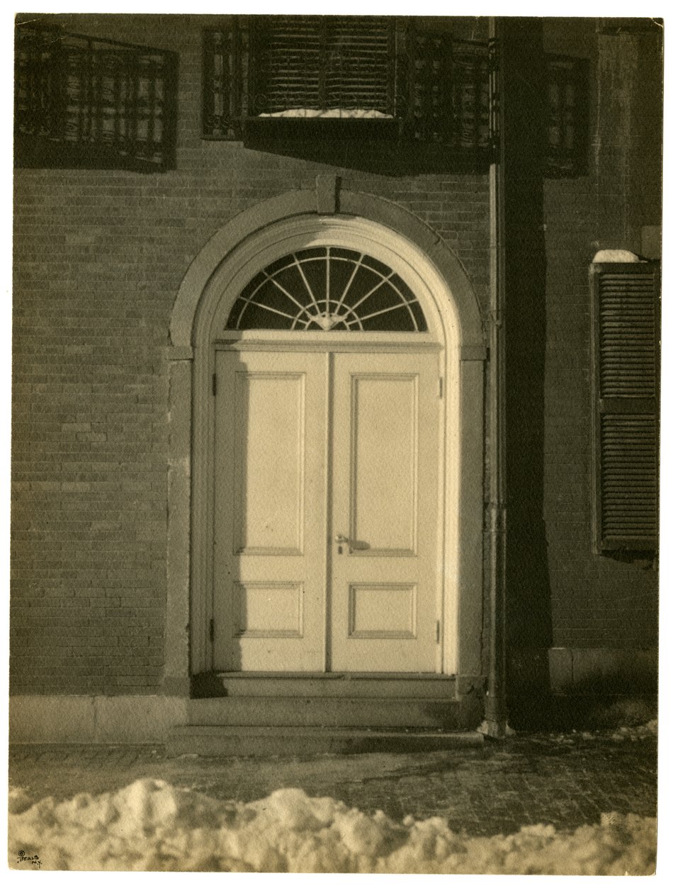Boston, Mass, USA, cca 1902-10 (želatinová stříbrná fotografie) od Jessie Tarbox Beals