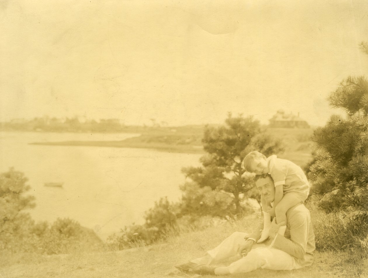 Coningsby Dawson, kolem 1905-40 (želatinová stříbrná fotografie) od Jessie Tarbox Beals