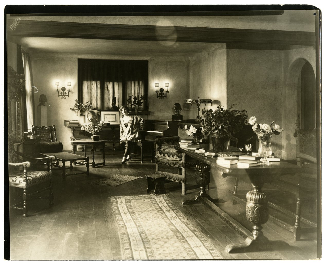 Doris Keene Doris Keane, kolem 1905-26 (želatinová stříbrná fotografie) od Jessie Tarbox Beals