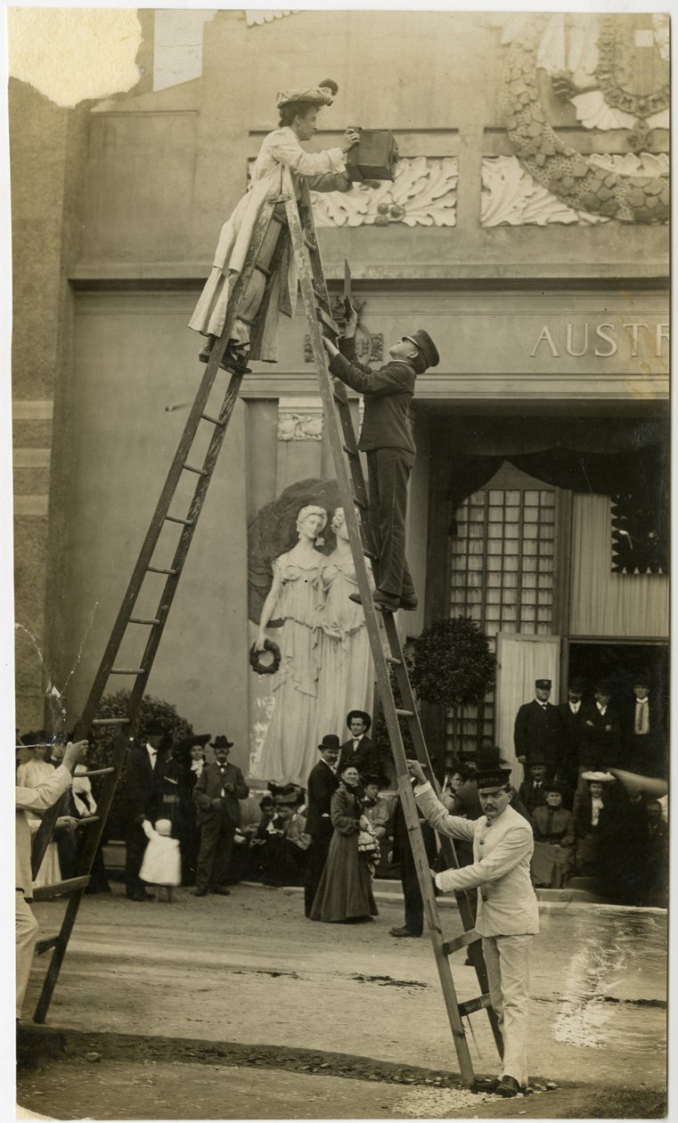 Jessie Tarbox Beals, autoportrét, Světová výstava St Louis, kolem 1905-40 (želatinová stříbrná fotografie) od Jessie Tarbox Beals