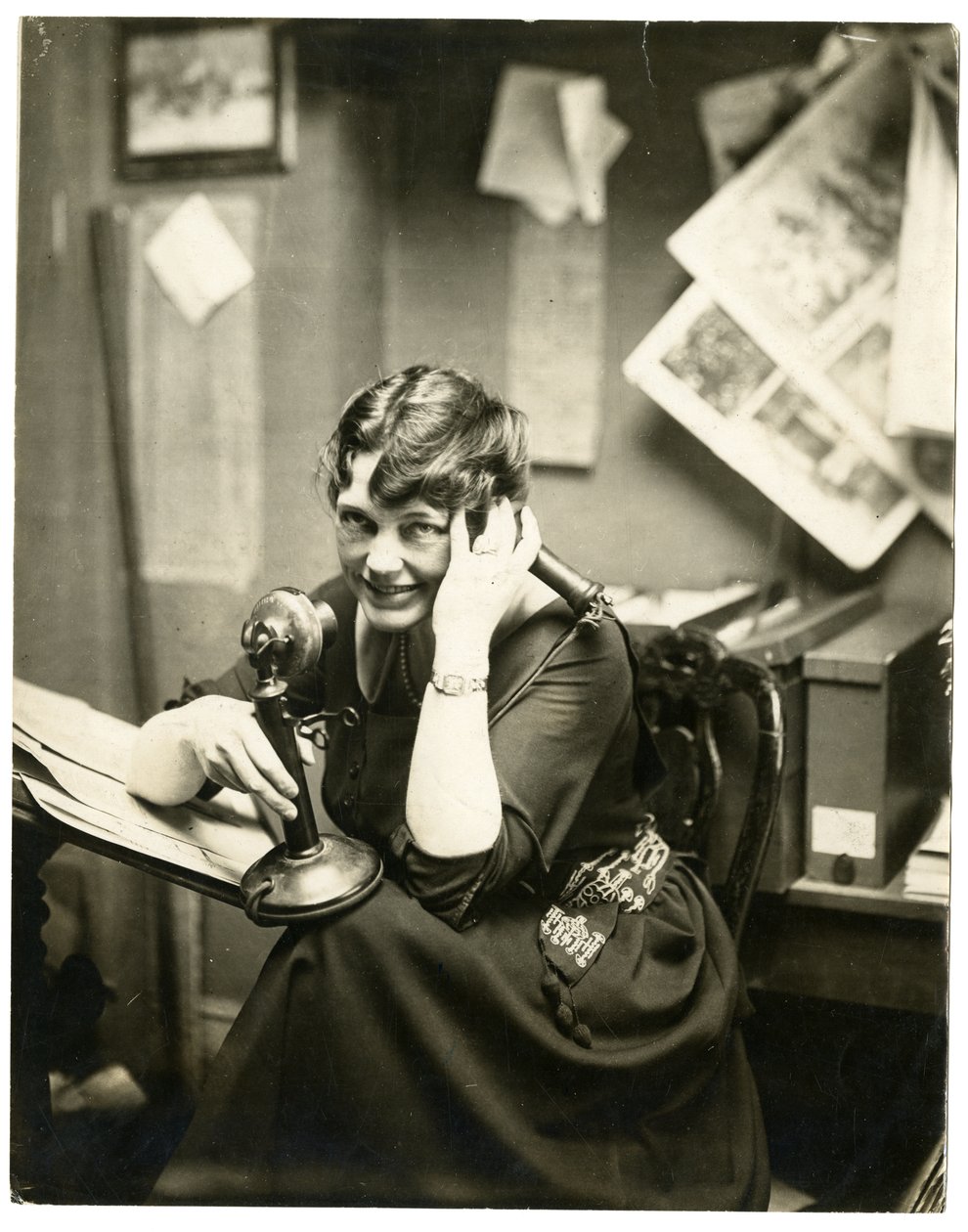 May Wilson Preston, umělec a ilustrátor, kolem 1905-20 od Jessie Tarbox Beals