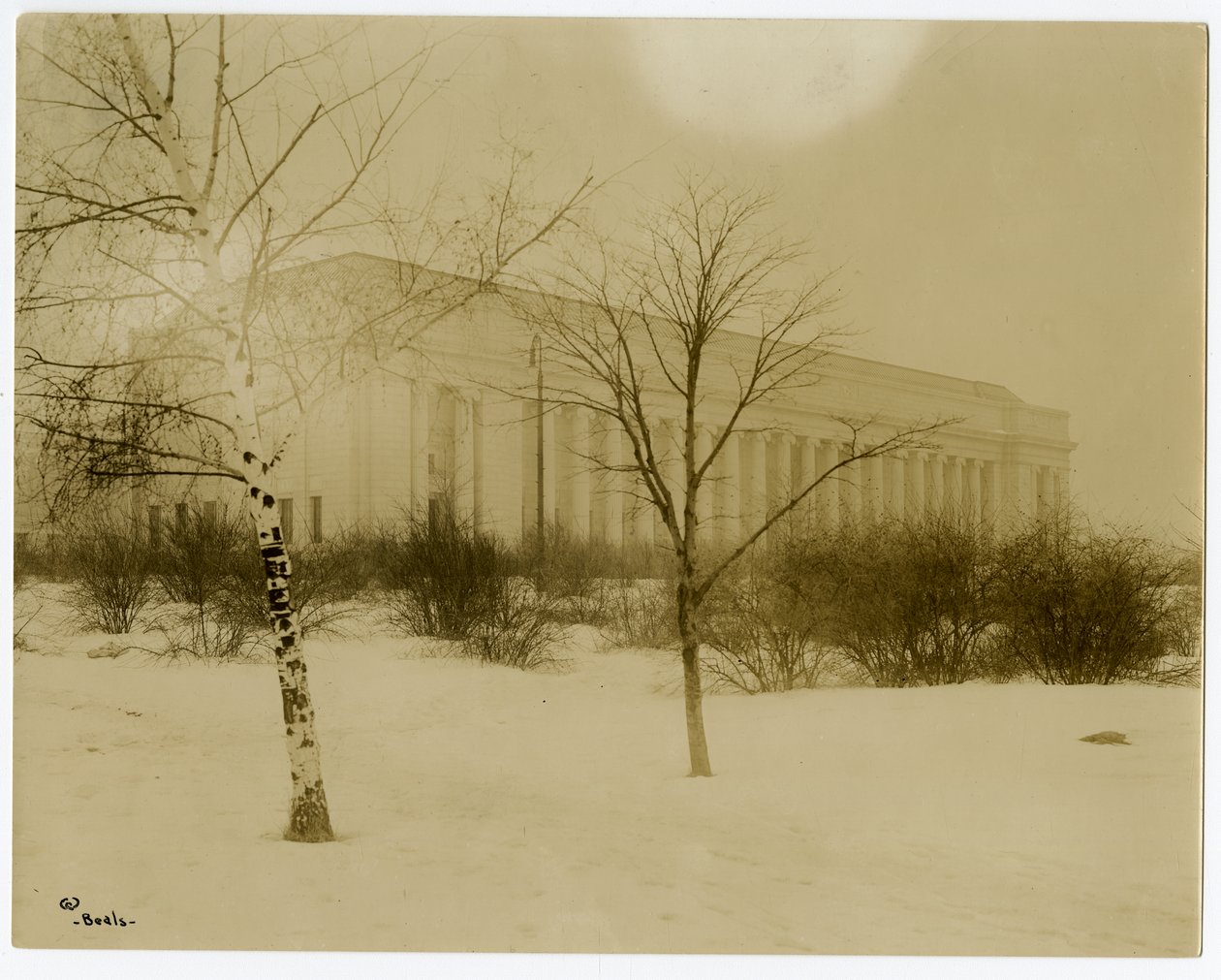Museum of Fine Arts, Boston, Mass, USA, cca 1902-10 (želatinová stříbrná fotografie) od Jessie Tarbox Beals