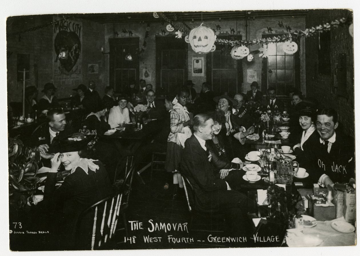 Samovar od Jessie Tarbox Beals