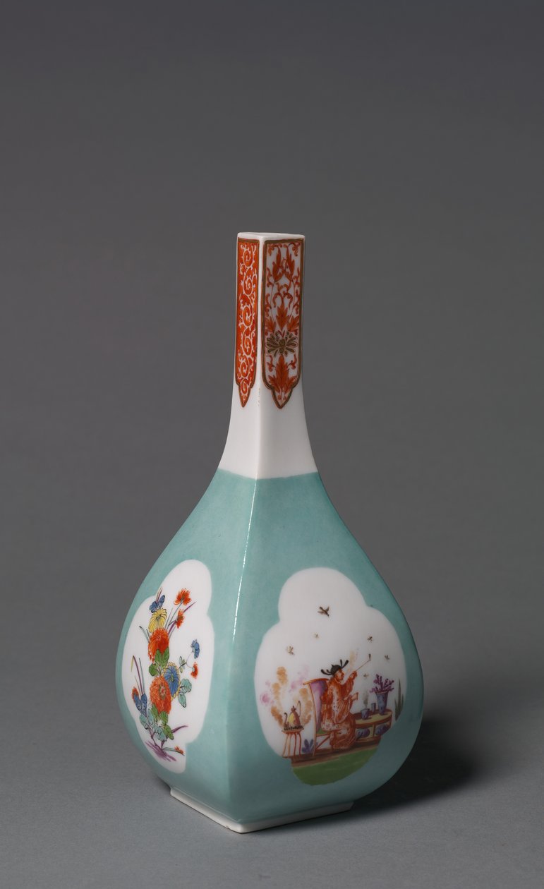 Saki Bottle, výrobce Meissen Porcelain Factory, Německo, cca 1730 od Johann Gregor Herold