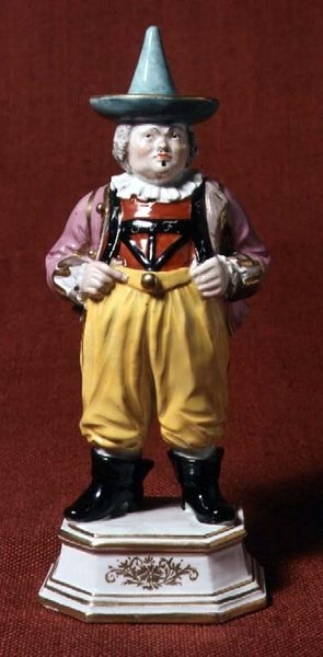 Postava dvorního šaška, podle rytiny od Boetia, Míšeň, polovina 18. století od Johann Joachim Kaendler