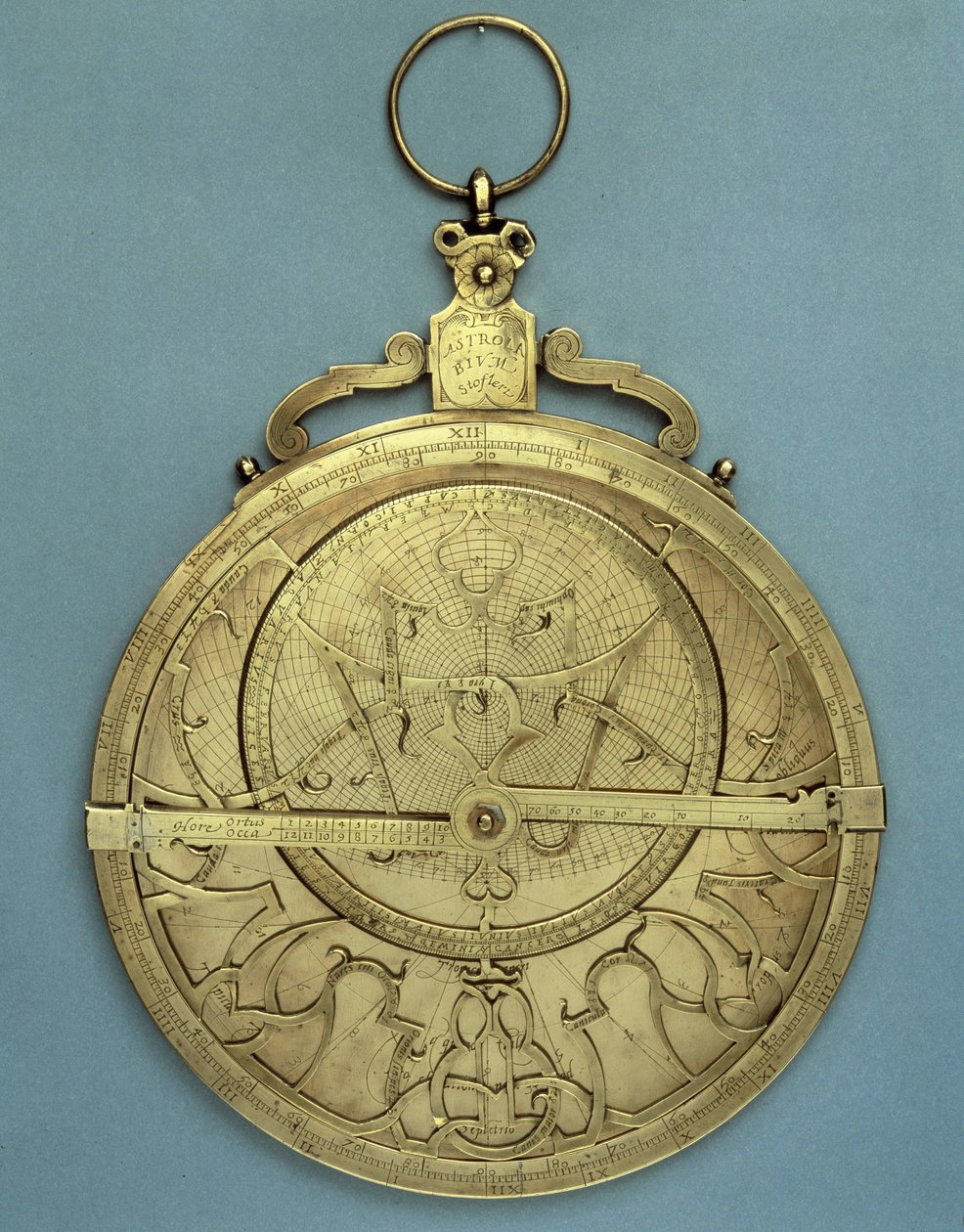 Astronomický přístroj: astroláb od Johannese Stoefflera (Stofflera) (1452-1531), vyrobený v 16. století. Paříž, kolekce Brieux od Johannes Stoeffler