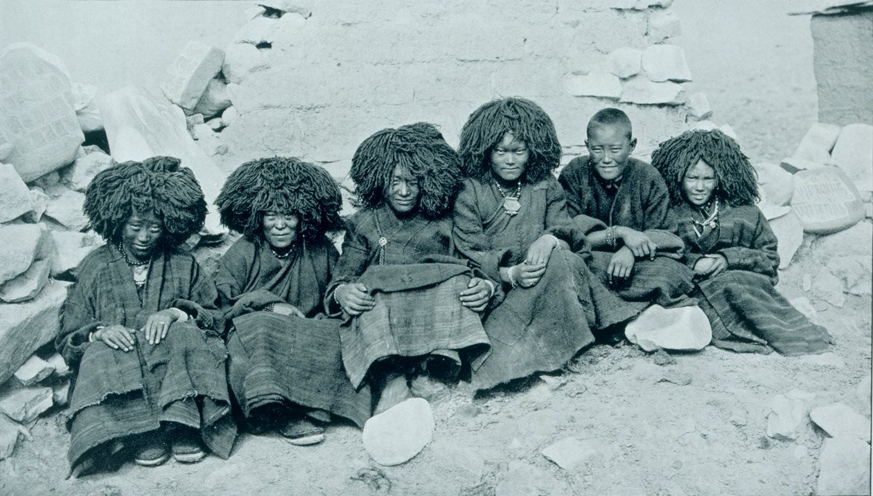 Jeptišky z kláštera Ta-Tshang, 1887-1908 od John Claude White