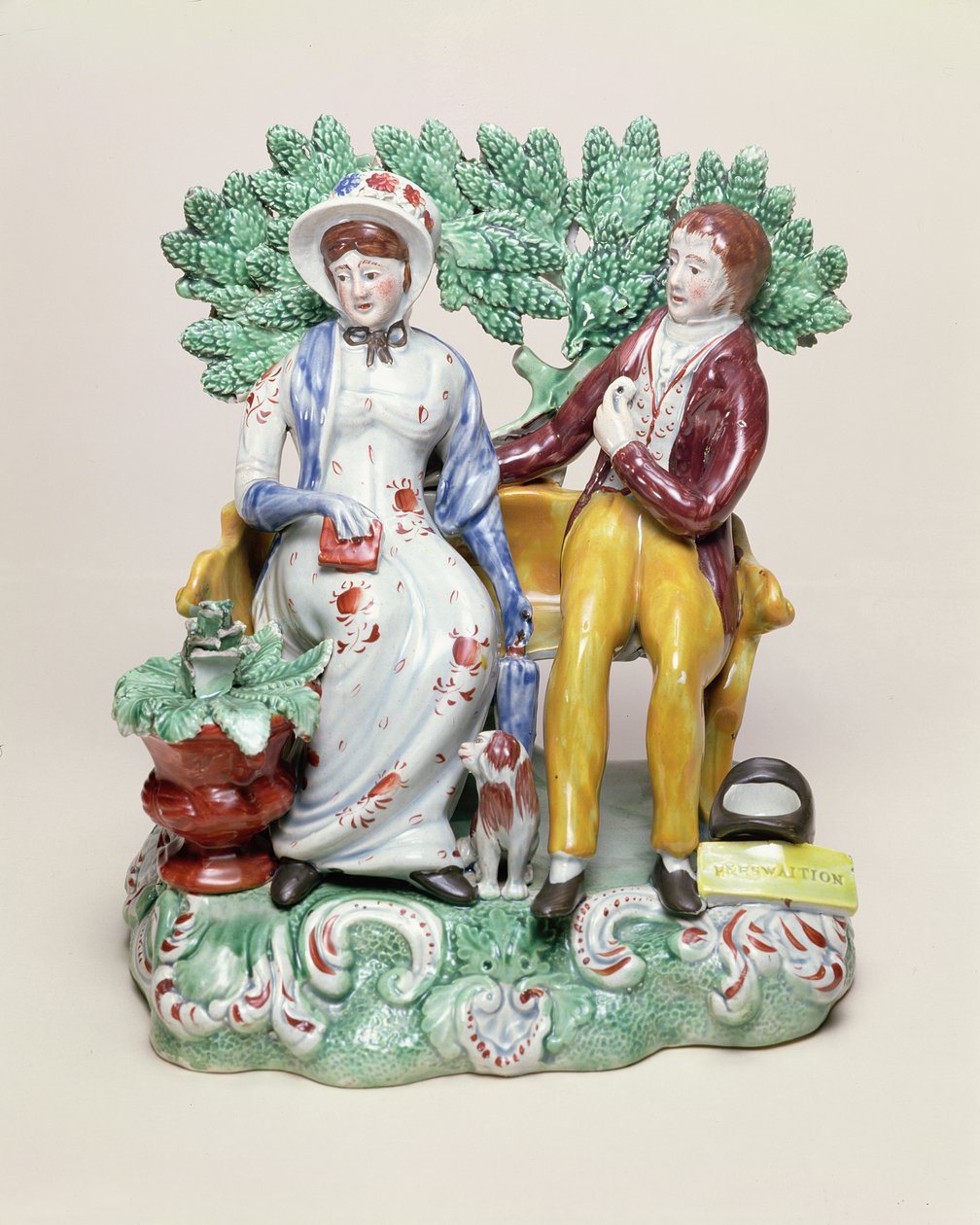 „Perswaition“ postava dvořícího se páru, kolem 1815-28 (perleť zdobená glazurou s emaily) od John Walton