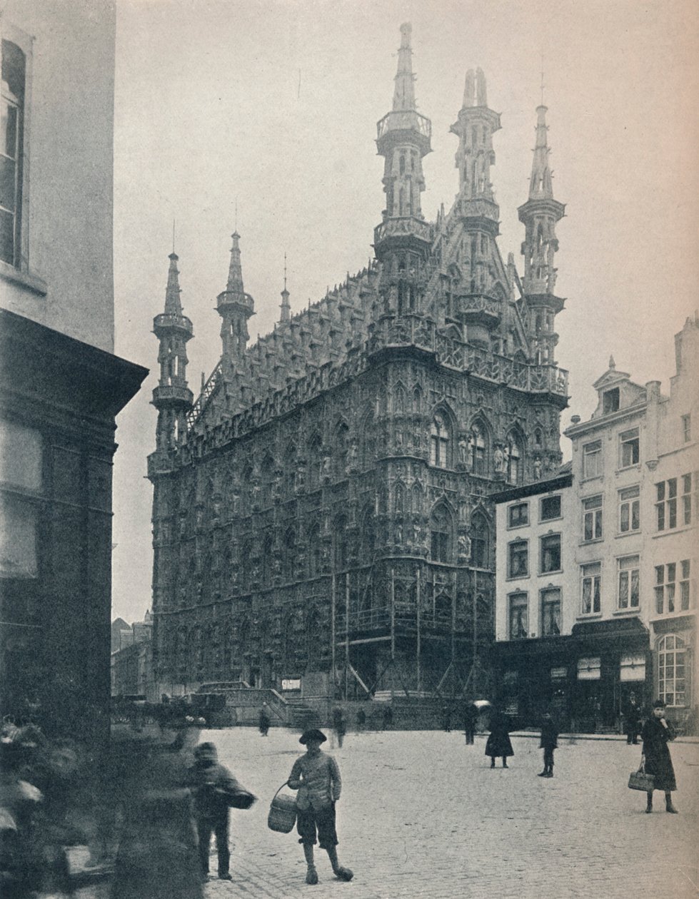 Radnice, Leuven, Belgie, c1900 1914-1915 od John Benjamin Stone