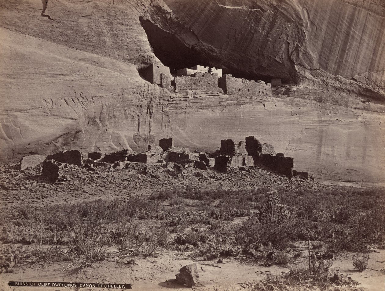 Zříceniny skalních obydlí, Canyon de Chelly od John K. Hillers