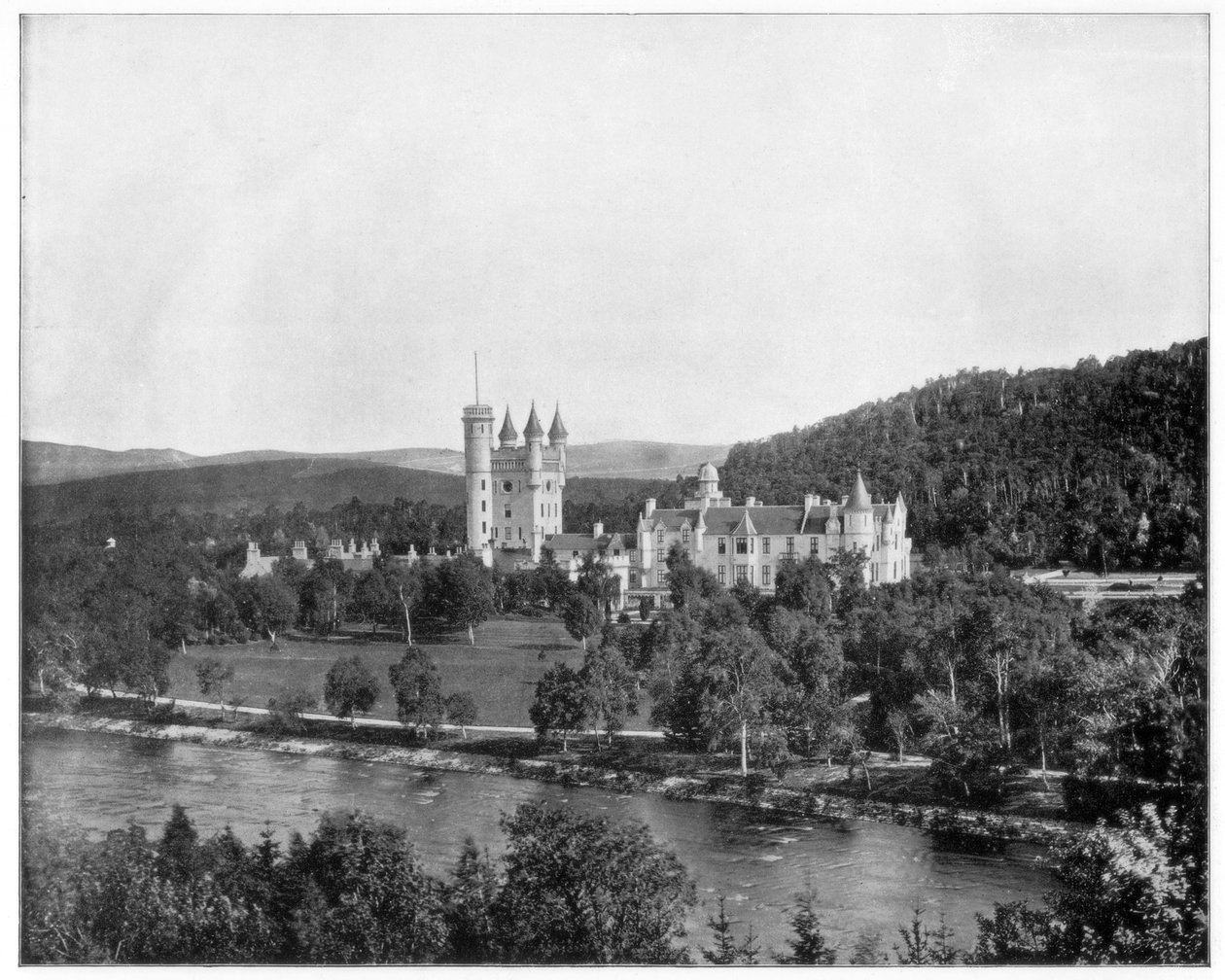 Hrad Balmoral, Skotsko, konec 19. století od John L. Stoddard