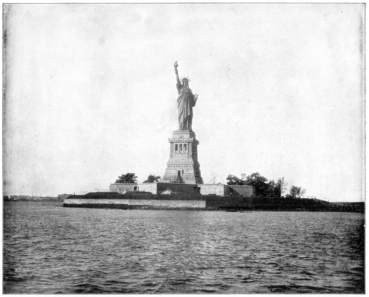 Socha svobody, New York Harbour, konec 19. století od John L. Stoddard