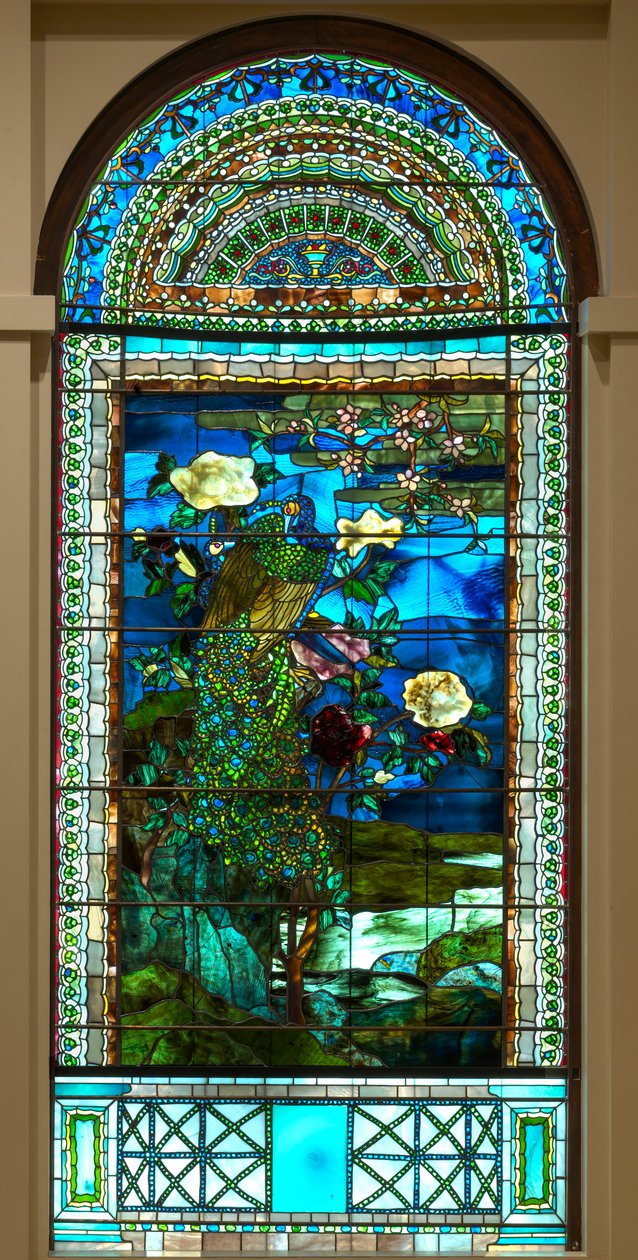 Pávi a pivoňky II od John La Farge