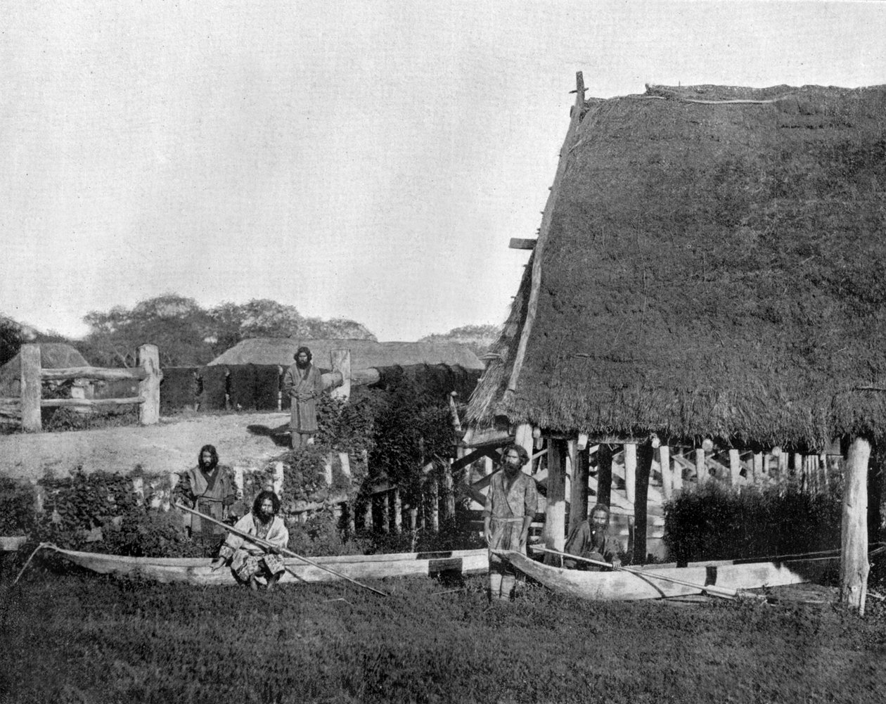 Natuals of Jesso Island v Japonsku zde of Aborigines photo by John Lawson Stoddard (1850 1931) Traveler and Conferencier Vzdělávací publikace pro -Chicago (č/b foto) od John Lawson Stoddard