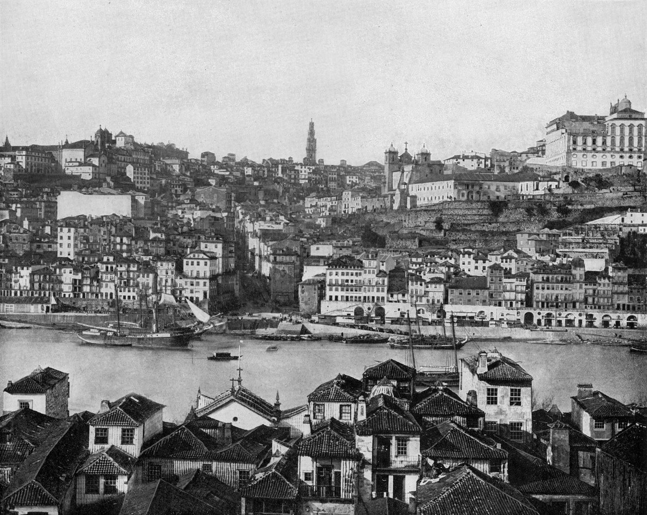 Porto v Portugalsku (černobílá fotografie) od John Lawson Stoddard