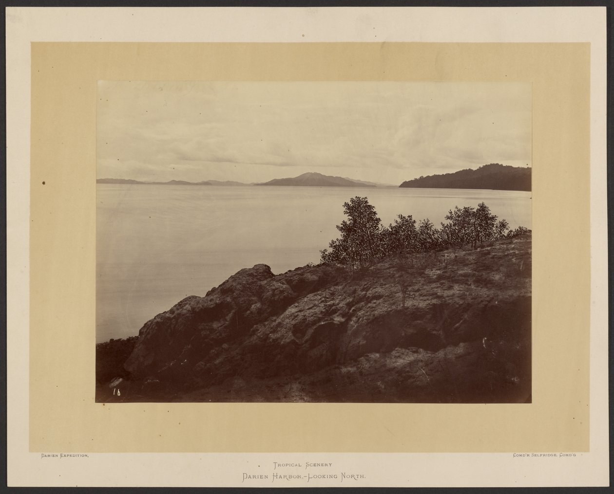 Darien Harbor - pohled na sever. od John Moran