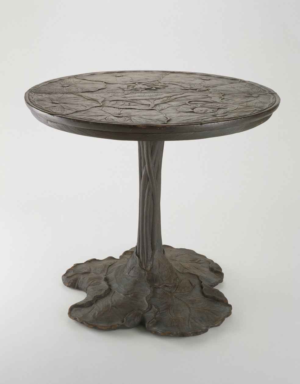 Lotus Table, cca 1905 (cypřišové dřevo hotové Jin-di-Sugi) od John Scott Bradstreet