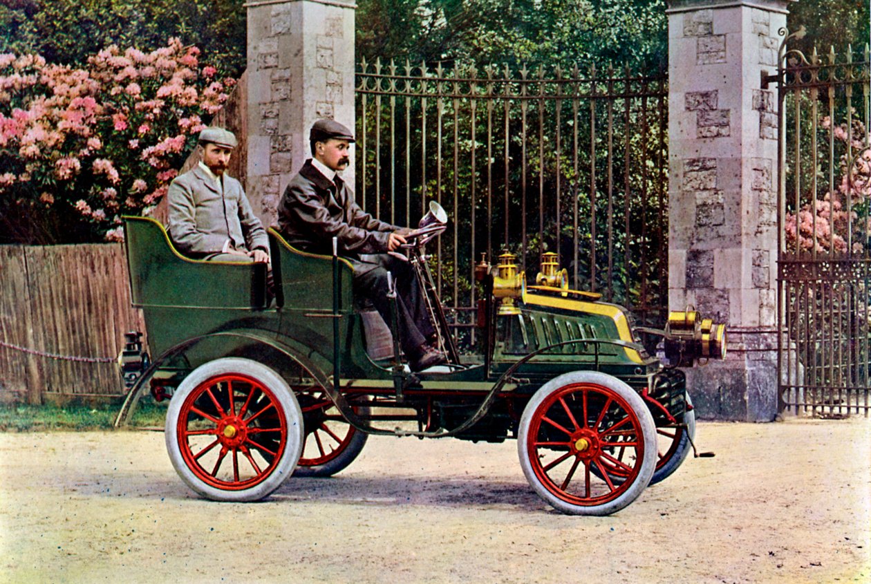 Dva edwardiánští pánové sedící v motorovém voze, 1902-1903 od John Swan and Son