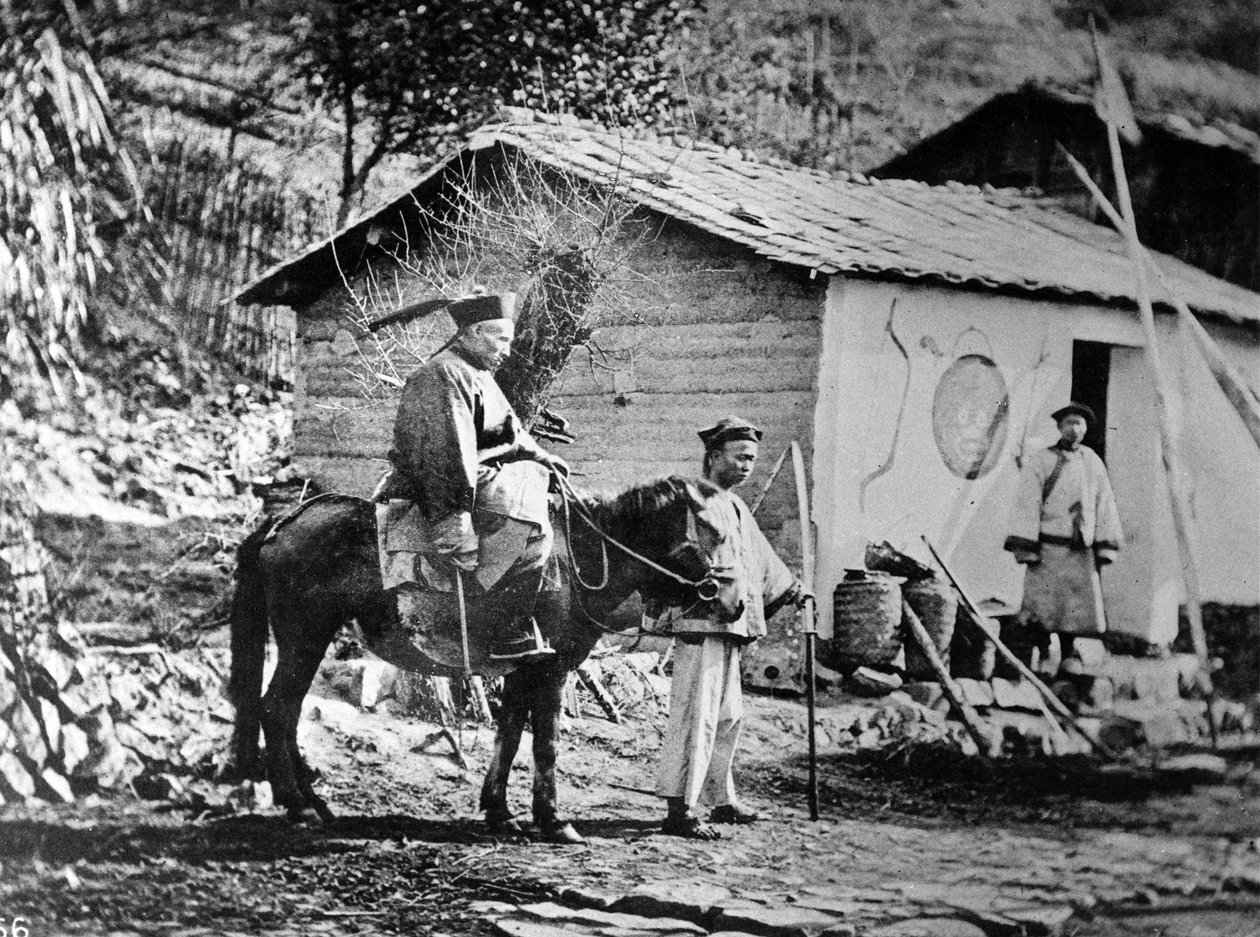 Vojenský mandarín na koni, cca 1871 od John Thomson