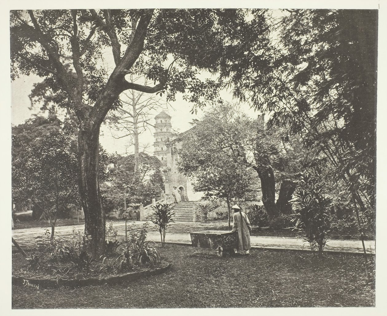 Britský konzulární Yamun, Kanton, c. 1868. od John Thomson