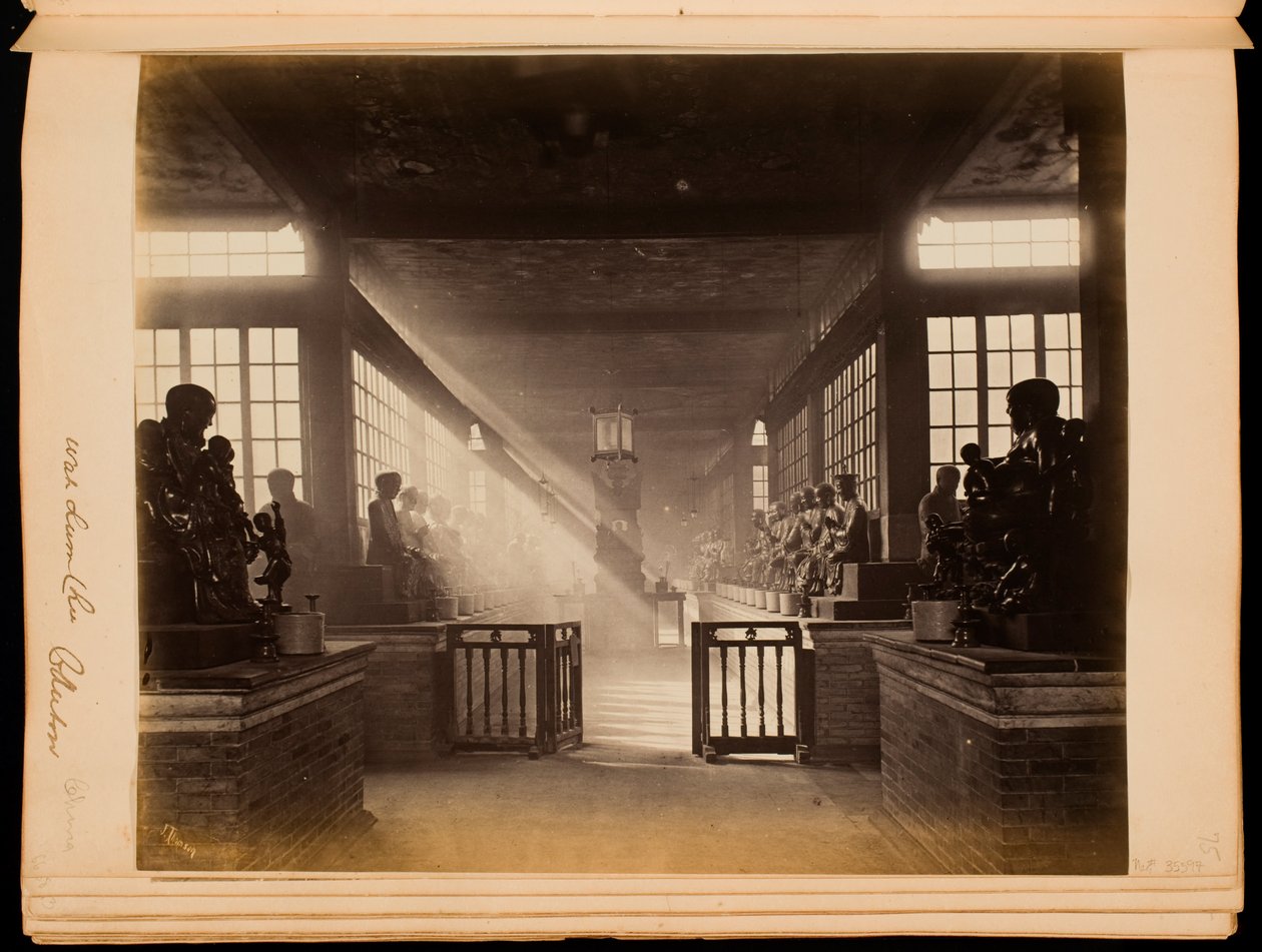 Wah Lum Chu, Kanton (dnes: chrám Hualin) od John Thomson