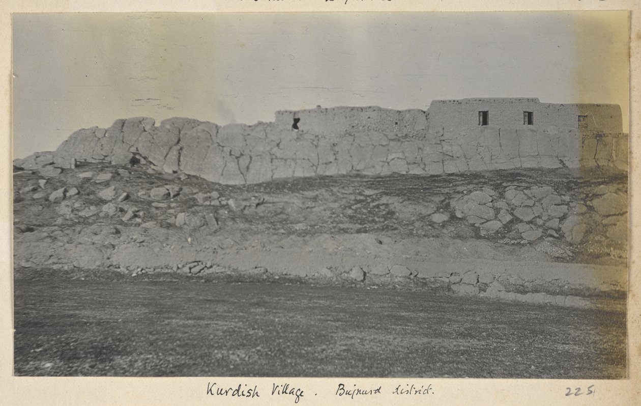 Provincie Razavi Khorasan, Írán, kolem roku 1908 (černobílá fotografie) od John Williams Watson