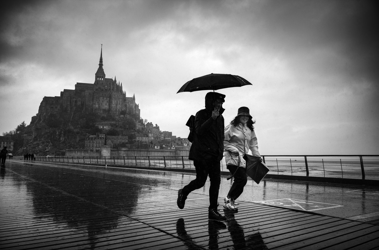 Cestou na Mont St Michel, 2022 (foto) od Jon Nicholson
