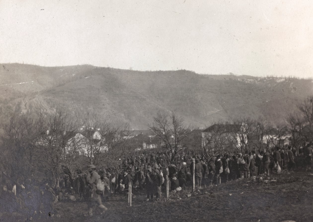 Album "Moje světová válka - vzpomínky na jihozápadní frontu v Korutanech, Itálie, Trentino-Alto Adige) 31.3.1915-12.11. 1918 - Josef Zohles Vídeň ": zajatci (č/b foto) od Josef Zohles