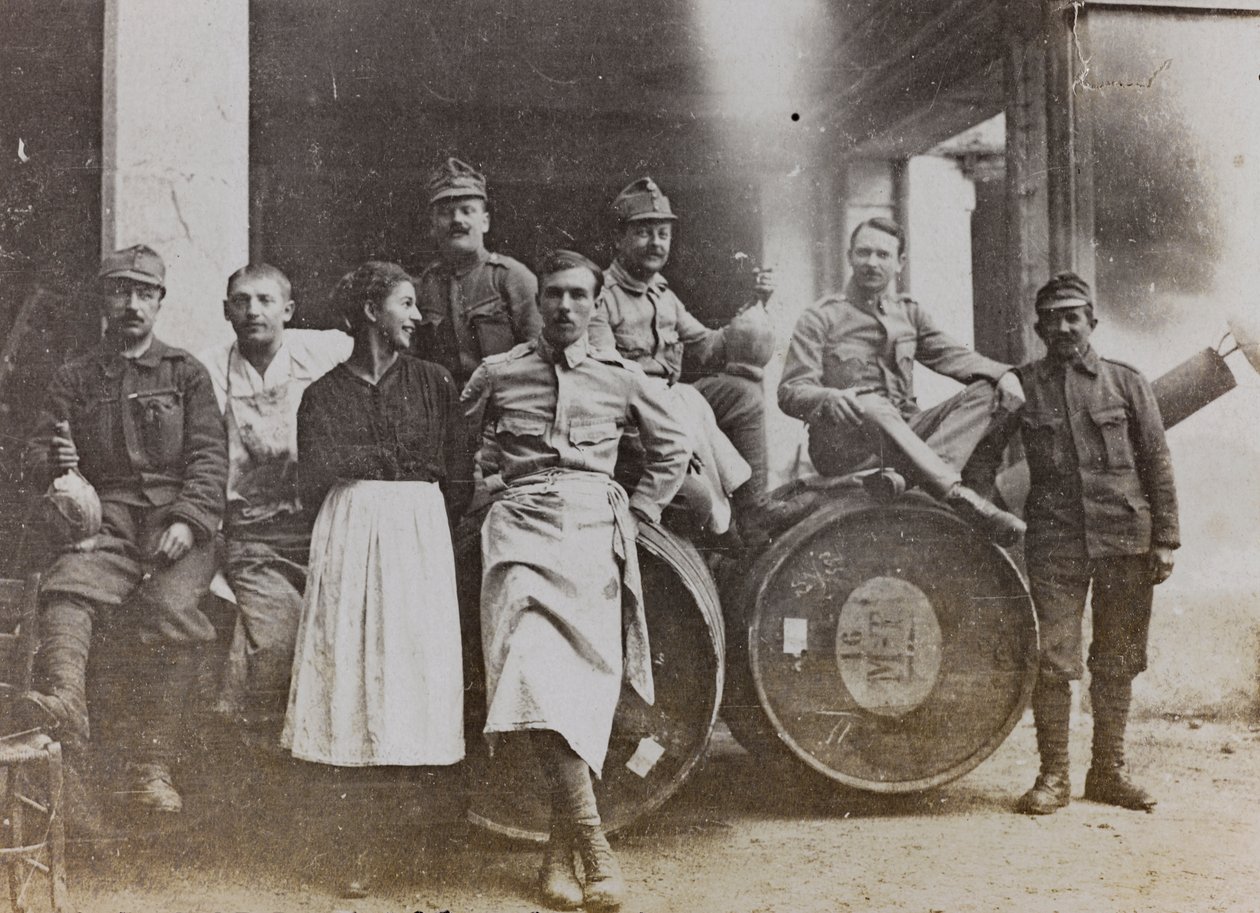 Album "Moje světová válka - vzpomínky na jihozápadní frontu v Korutanech, Itálie, Trentino-Alto Adige) 31.3.1915-12.11. 1918 - Josef Zohles Vídeň ": skupinový portrét před od Josef Zohles