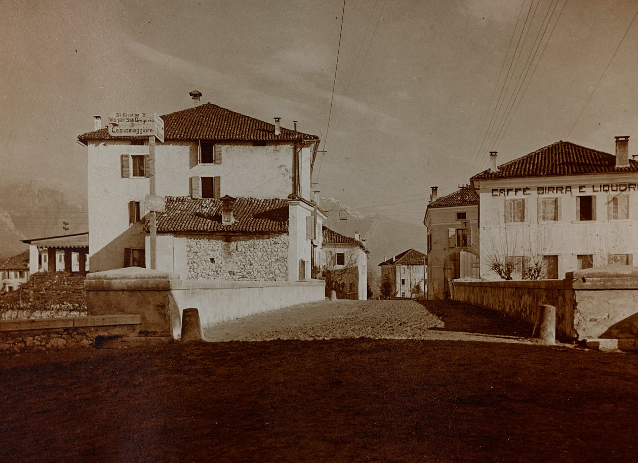 Album "Moje světová válka - vzpomínky na jihozápadní frontu v Korutanech, Itálie, Trentino-Alto Adige) 31.3.1915-12.11. 1918 - Josef Zohles Vídeň ": pohled na Chiusaforte (čb ph od Josef Zohles