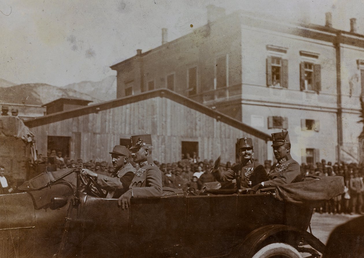 Album "Moje světová válka - vzpomínky na jihozápadní frontu v Korutanech, Itálie, Trentino-Alto Adige) 31.3.1915-12.11. 1918 - Vídeň Josefa Zohleho ": Císař Karl v Trentu (čb. od Josef Zohles