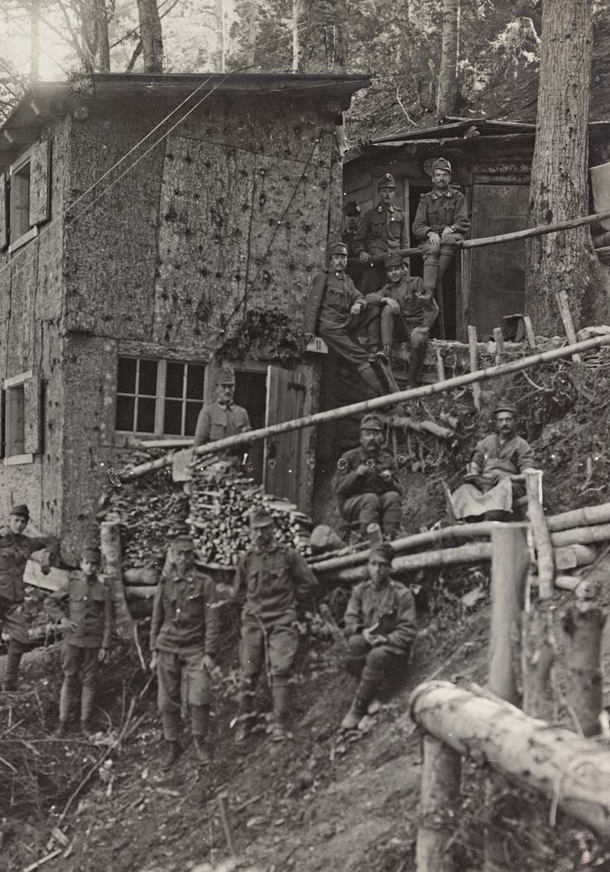 Album "Moje světová válka - vzpomínky na jihozápadní frontu v Korutanech, Itálie, Trentino-Alto Adige) 31.3.1915-12.11. 1918 - Josef Zohles Vídeň ": vojenský tábor (č/b foto) od Josef Zohles