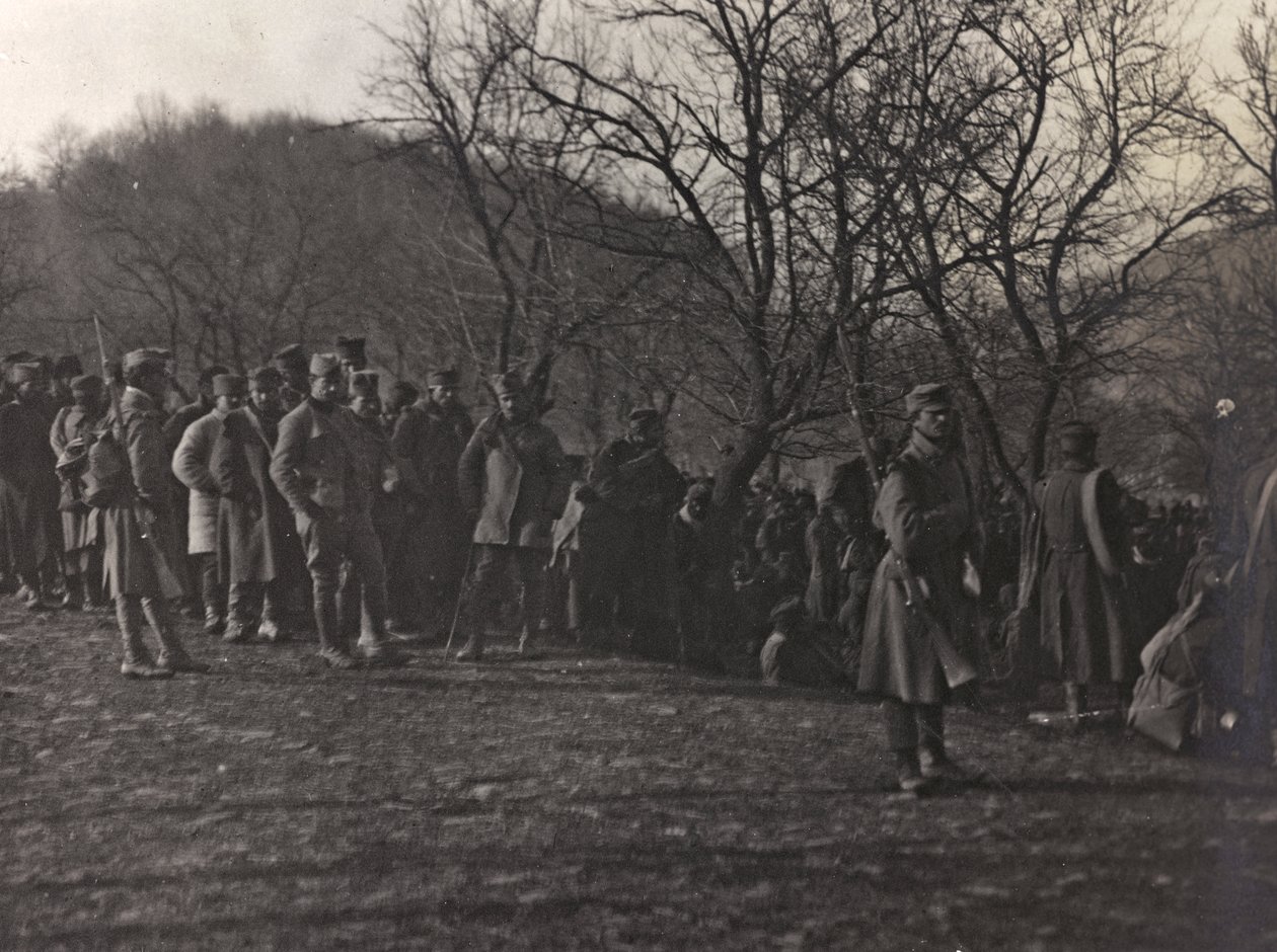 Album "Moje světová válka - vzpomínky na jihozápadní frontu v Korutanech, Itálie, Trentino-Alto Adige) 31.3.1915-12.11. 1918 - Josef Zohles Vídeň ": zajatci (č/b foto) od Josef Zohles