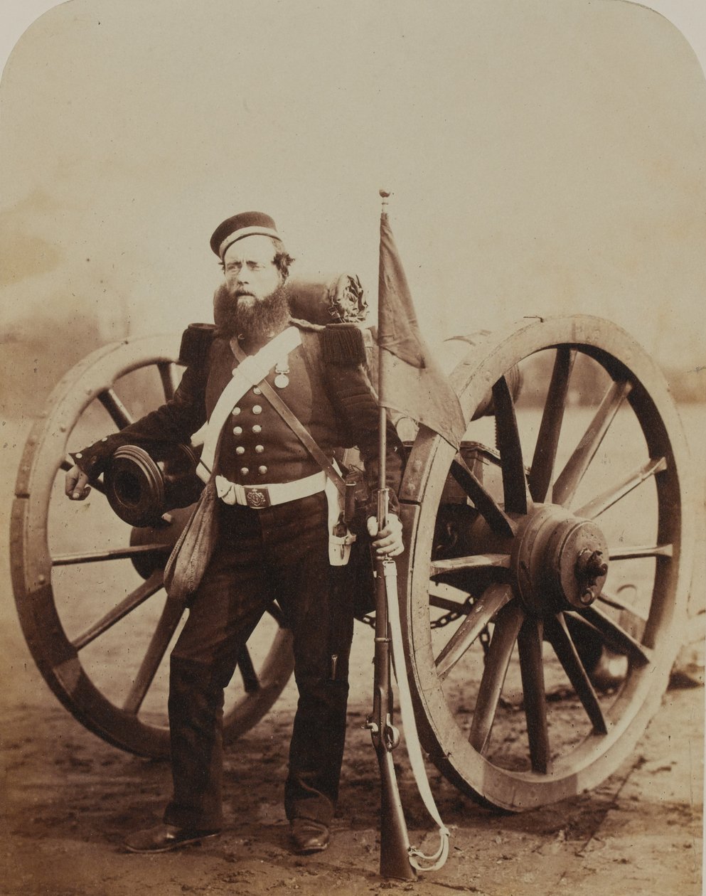 Seržant William Russell, Royal Artillery, 1856 (sépiová fotografie) od Robert Howlett