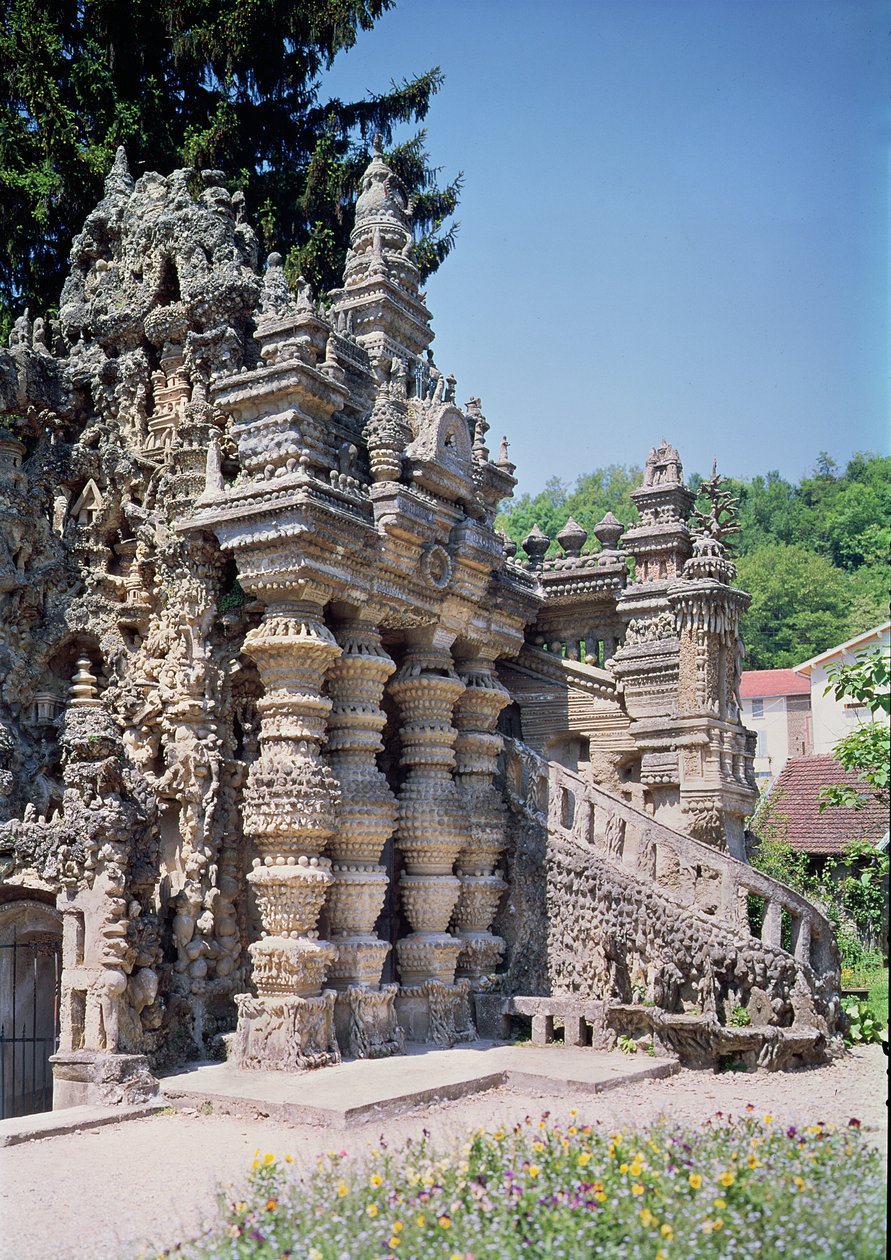 Ideální palác, postavený v letech 1879-1912 od Joseph Ferdinand Cheval