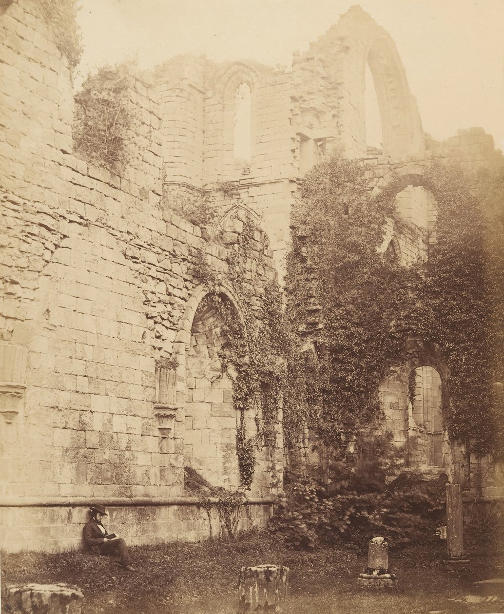 Fountains Abbey. Interiér kapituly, 50. léta 19. století. od Joseph Cundall