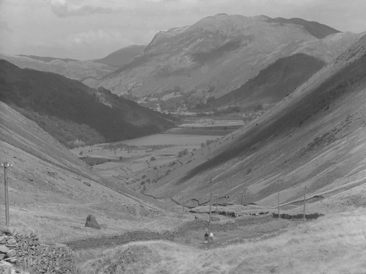 Pohled z průsmyku Kirkstone Pass směrem dolů kAmbleside od Joseph Hardman