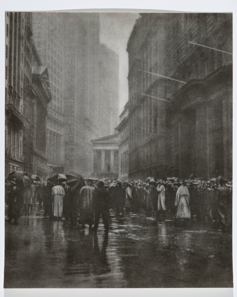 The Curb Market - New York, 1921 (bromolový tisk) od Joseph Petrocelli