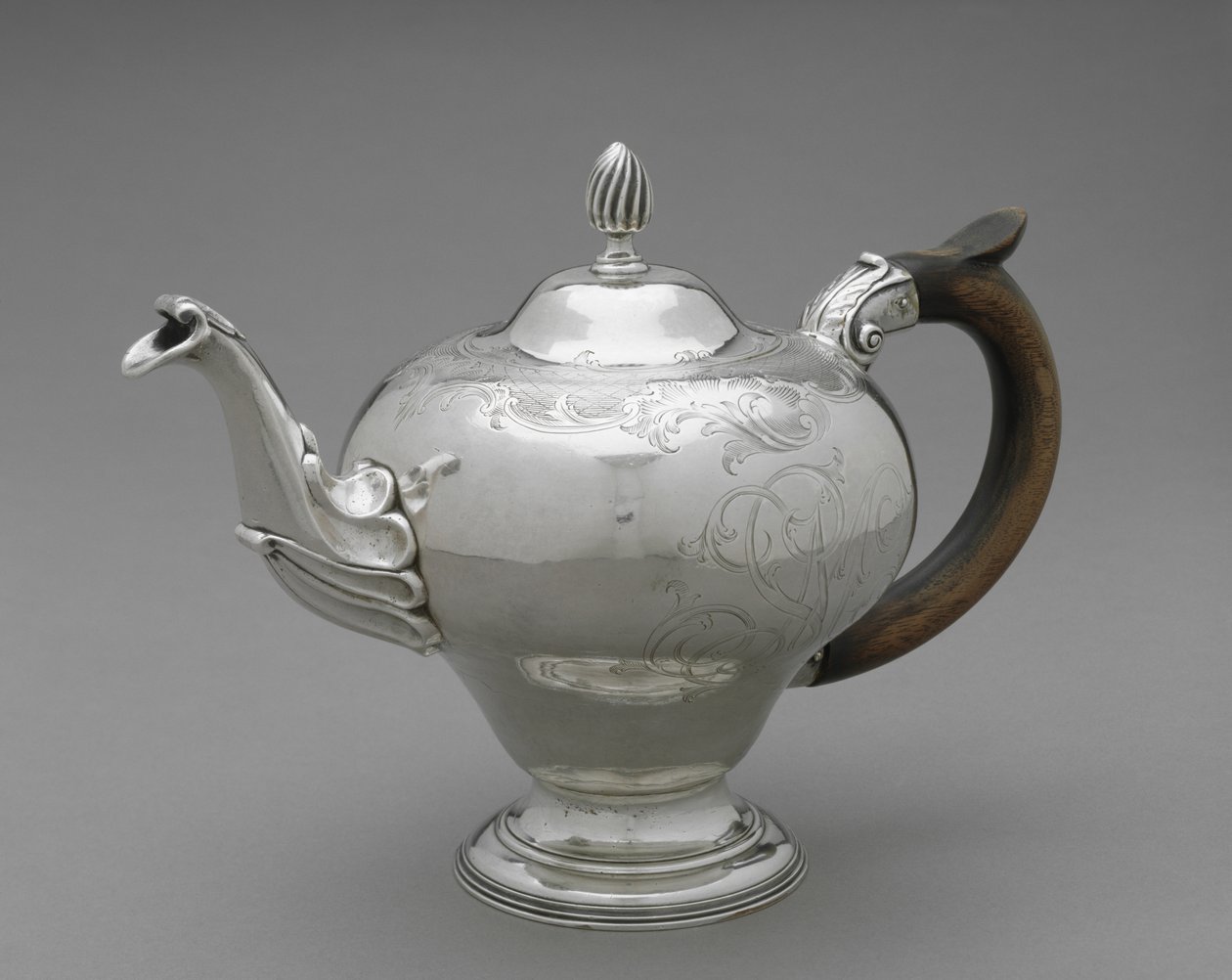Čajová konvice, 1755-75 (stříbrná) od Joshua Richardson