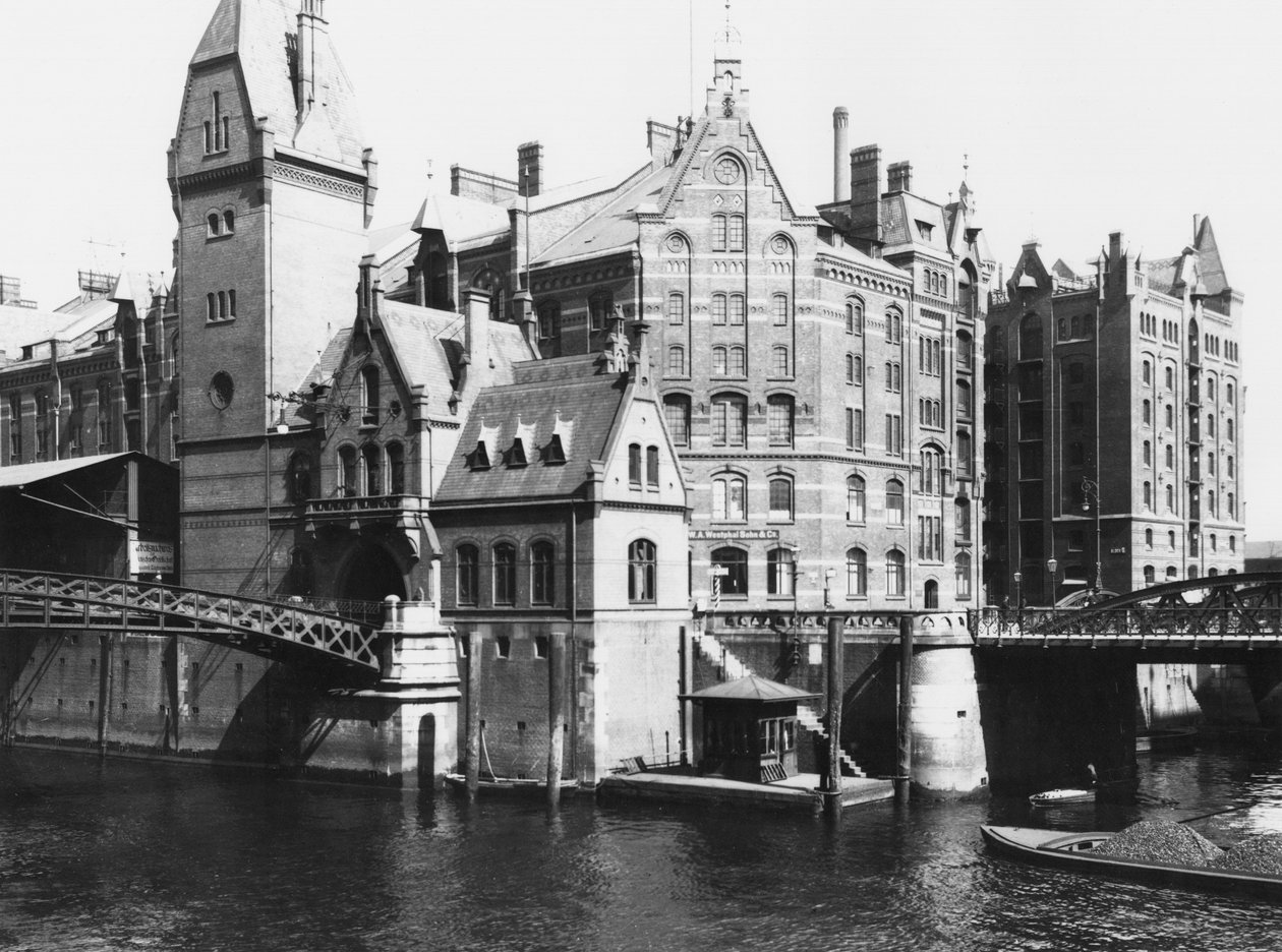 Pohled na Speicherstadt (skladové město) Hamburk, c.1910 od Jousset