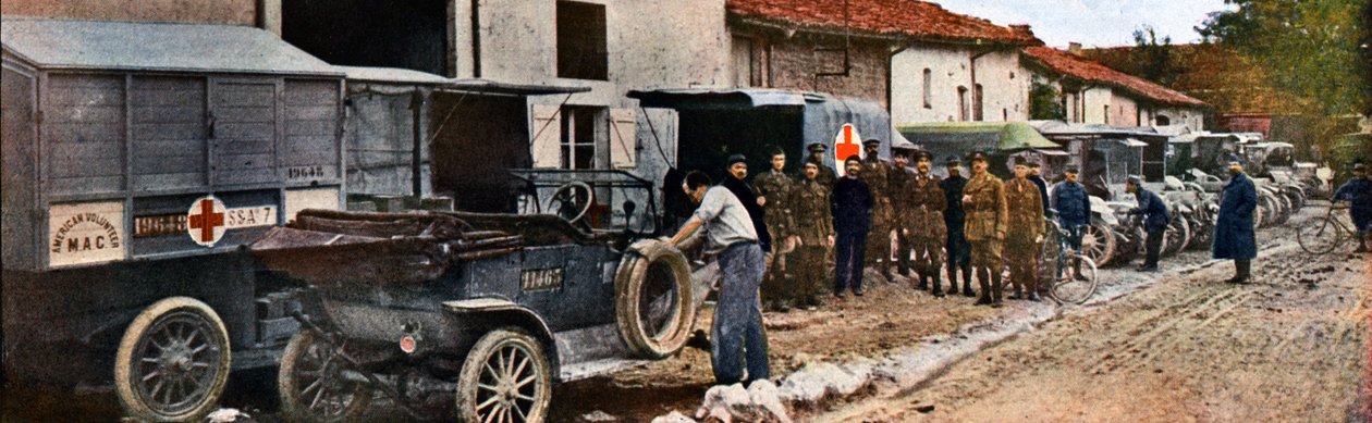 Americká pošta a sanitní vozy s Červeným křížem v Dieue-sur-Meuse severně od Verdunu, září 1916 (autochrom) od Jules Gervais Courtellemont